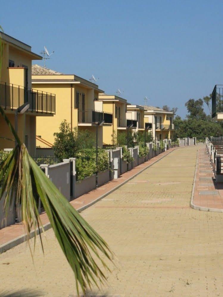 Villa Nebros Di Baia Nebrodi Residence Sant'Agata di Militello Luaran gambar